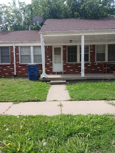 1245 W Figg, 2